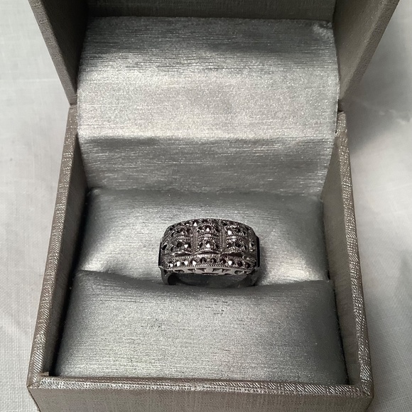 Antique Cut Sterling Silver Dinner Ring - Picture 5 of 5